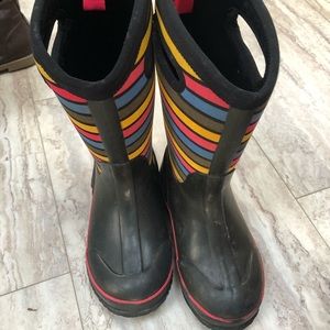 Youth Boggs waterproof rain boots size 1